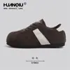 Zapatillas de Entrenamiento Alemanas Globales Marrones de Suela Gruesa para Mujer Otoño/Invierno 2025 Nuevas Zapatillas Lindas Gruesas de Punta Redonda Zapatos Casuales Melard