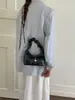 Bolsa de Mão Pequena Plissada Estilo Coreano para Mulheres, Novo Estilo Verão 2026, Bolsa Estilosa Formato Bolinho com Corrente, Adequada para o Dia a Dia e Uso Transversal