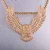 Nuevo colgante de gema europeo y americano joyería para hombre alas titanio azul acero crocore punk rock collar venta al por mayor de fábrica