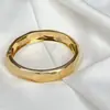 Pulseras Europeas y Americanas de Aleación Transfronterizas para Mujer, Moderno Diseño Geométrico, Grabado Digital Personalizado de Alta Gama, Joyería Versátil de Lujo Ligero