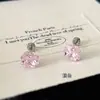 Brincos Espirais Planos de Trevo de Quatro Folhas Super Brilhantes para Mulheres, Aço Titânio, Cuidados Delicados com Piercings, High-End, Brincos Doces e Versáteis