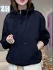 Jaqueta com zíper e capuz para outono, cor sólida, corte solto, afina a silhueta, casual, versátil, adequada para ir ao trabalho, tamanho pequeno, peça da moda
