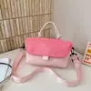 Bolsa Pequeña Cuadrada Ligera Versátil de Color Macarrón para Niñas, Bolsa de Tela con Bloques de Color Estilo Nuevo 2026, Bolso Cruzado Texturizado para Mujer