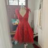 Vestido de Noivado Novo Estilo Verão 2026 para Noivas Baixinhas, Adequado para Uso Diário, Vestido Formal Vermelho para Mulheres