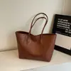 Bolsa tote grande capacidade estilo coreano, novo modelo outono 2026, bolsa de ombro casual simples para trabalho e deslocamento