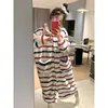 Pijama de forro polar coral para mujer, diseño dulce y retro a rayas, engrosado para abrigar, adecuado para otoño e invierno, se puede usar como bata o ropa de estar
