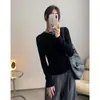 Nova Camisa Básica Feminina com Padrão Espinha de Peixe Outono 2026, Slim Fit Estilo Europeu, Ombro Normal, Camiseta de Manga Longa Escovada