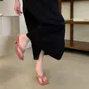 Novas Chinelas de Verão 2026 com Design de Nicho para Uso ao Ar Livre, Tiras Finas da Moda Estilo Fada Francesa Versátil Cor Branca