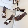 Primeiro Encontro com o Design Recortado Estilo Resort, Sandálias Elegantes de Uma Tira para Mulheres, Casuais, Simples, Confortáveis e Adequadas para Uso ao Ar Livre, Salto Alto