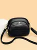 Bolsa feminina transfronteiriça, bolsa pequena prática de três camadas, bolsa transversal feminina estilo coreano, bolsa transversal moderna e versátil para meia-idade e idosos, disponível para atacado