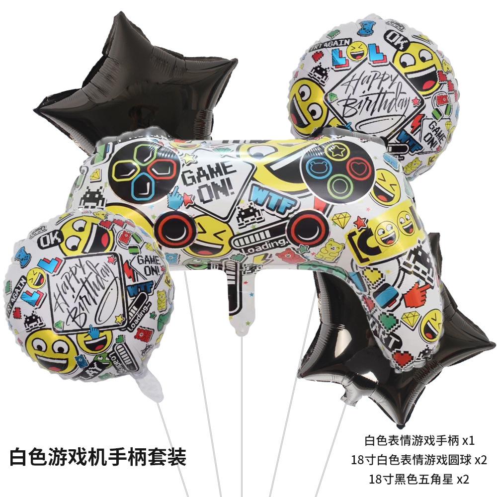 白色游戏机手柄套装