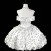 Vestido corto de hombros descubiertos para figuras petite, diseño floral, nuevo modelo 2026, adecuado para fiestas de cumpleaños y banquetes
