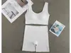 Nuevo Traje Deportivo de Venta Caliente para Mujer Yoga Ajustado con Almohadilla en el Pecho Ropa Interior Pantalones Cortos Deportivos Traje Deportivo Mayoreo