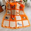 Lenço Estola Estampado com Padrão de Cavalos Vintage, Lenço Elegante de Seda Sintética da Moda, Uso Duplo Frente e Verso Espessado, Estola para Ar Condicionado
