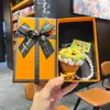 Chaveiro de Flor de Crochê em Buquê, Pingente Criativo e Fofo para Bolsa de Buquê, Presente de Feriado Prático Atacado