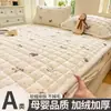 Saia de Cama de Lã de Leite Classe A Peça Única Inverno Plus Veludo Coral Fleece Antiderrapante Capa de Cama Cobertura Completa Capa de Colchão à Prova de Manchas Manga Protetora 3