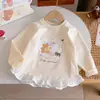 Camiseta de Manga Longa Outono para Meninas 2025 Nova Moda Doce Estampa de Desenho Animado Bainha com Retalhos Camisa Base Tendência 6