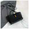 Bolsa de mão grande de couro fosco para mulheres, nova bolsa tote vintage para o dia a dia 2026, bolsa transversal simples da moda estilo coreano