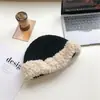 Gorro de Punto de Felpa Engrosado para Mujer con Diseño de Malvavisco, Versátil para Otoño e Invierno, Pequeño Sombrero de Pescador Cálido y que Adelgaza el Rostro, Dulce Gorro de Lana Estilo Coreano