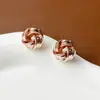 Fornecimento Transfronteiriço Brincos Geométricos Espirais de Metal Temperamento Fashionable Pequeno Piercing na Orelha Brincos de Alta Qualidade Atacado e Varejo
