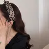 Diadema Coreana Retro Estampado de Leopardo Color Contrastante Lazo Ala Ancha Tela Versátil Simple de Alta Gama Diadema de Parte Superior Alta