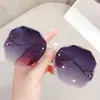 Nuevas de Moda Marco Grande Sin Montura Borde Cortado Poligonales Metal Templos Curvos Gafas de Sol de Celebridad de Internet Gafas de Sol para Mujer
