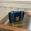 Bolso de Cadena Estilo Chanel 2026 Invierno Nuevo Lujo Moda Versátil Simple Casual Hombro Cruzado Bolso de Mano Pequeño Cuadrado