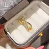 Anillo Abierto Doble Capa Cruzado de Circonia Chapado en Oro Real de 14k Anillo Simple de Moda para Dedo Índice Joyería para Manos con Sensación de Lujo Ligero de Gama Alta