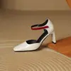 Qualidade de Chengdu, luxo leve, sapatos artesanais de alta qualidade a preços de pechincha! Salto alto de 8 cm em couro bovino de primeira camada que são confortáveis e estilosos
