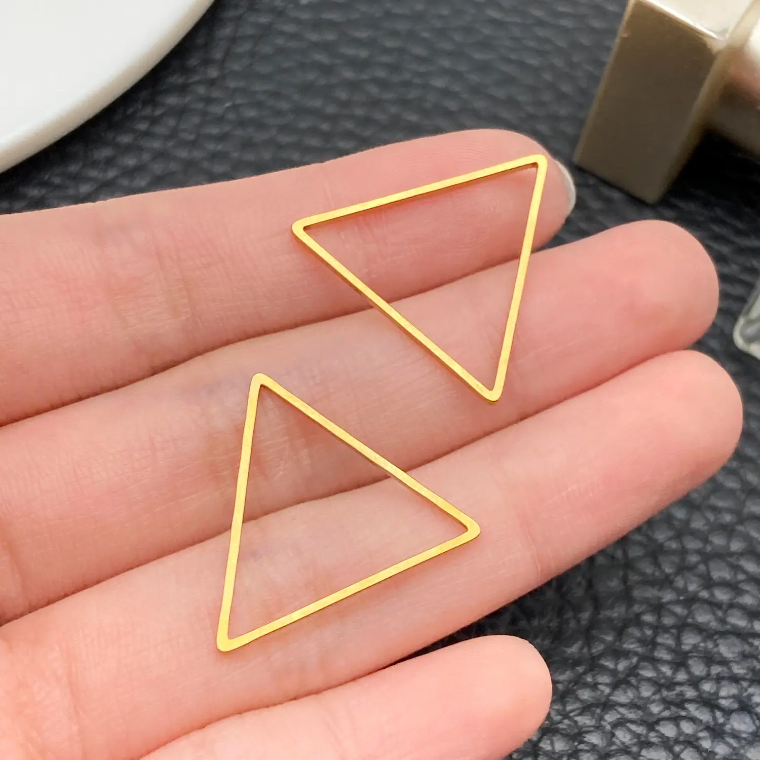 T1857-YF-20x23x1mm大号真空电镀金色不锈钢三