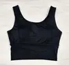 Sujetador deportivo para mujer con almohadillas incorporadas en el pecho, sin varillas, hermoso diseño en la espalda, a prueba de impactos, adecuado para correr, fitness y yoga, se puede usar como capa exterior, estilo delgado