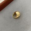 Anillo de bola de oro grande, liso y simple, de moda en Europa y Estados Unidos, con diseño de nicho, anillo de bola apilada de temperamento de alto sentido.