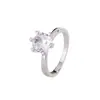 Suministro transfronterizo joyería de moda comercio exterior europeo y americano anillo de seis garras lujo anillo de diamante de simulación de 1 quilate fabricantes femeninos al por mayor
