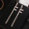 Versión coreana de joyería Nuevo diseño Letras F pendientes de borla con diamantes de imitación para mujer Fabricantes de pendientes de diamante al por mayor E790