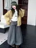 Nueva chaqueta con capucha de otoño para niñas, estilo coreano, con bloques de color, holgada y estiliza la figura, con pantalones de capullos florales, adecuada para salir