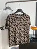 Camiseta de Manga Corta con Estampado de Leopardo Refrescante Estilo Europeo Verano para Mujer, Top Delgado de Moda Versátil de Gama Alta Tendencia