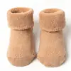 Meias de Bebê para Outono e Inverno, Meias Quentes Felpudas Vermelhas Espessas com Pontos Antiderrapantes para Meninos e Meninas, Meias de Criança para Bebês