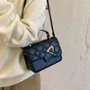 Bolso de hombro cruzado cuadrado pequeño de color liso 2026 para mujer, moda de retazos con decoración de cinturón, minimalista, para el día a día