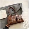 Bolsa Tote Grande Capacidade para o Dia a Dia Feminina Nova Primavera e Verão 2025 Bolsa Bowling Bolsa de Ombro para Sob o Braço Bolsa Almofada Portátil