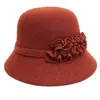Chapéu de Lã Tricotado Outono e Inverno Novo Chapéu de Lã Flor Artesanal de Alta Qualidade Aba Francesa Chapéu Pescador Elegante Quente Chapéu Bacia para Mulheres