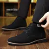 Zapatos de hombre de venta caliente transfronterizos, botines Chelsea de moda para hombre, zapatos casuales de caña alta para hombre, zapatos formales de negocios con cordones en stock