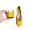Aumento de Altura Interna 2026 Couro Genuíno Primavera e Verão Estilo Francês Amarelo Sapatos de Salto Único para Mulheres, Bico Redondo, Adequado para Saias, Sapatos de Salto para Noite