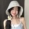 Sombrero de Pescador de Ala Ancha Estilo Francés Nuevo para Mujer, Cubre Rostro Diario de Verano, Sombrero de Sol Tipo Cubo Rayado de Gama Alta de Nicho