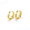 Anillo con Forma de Estrella y Costuras Recortadas Estilo Nuevo Pendientes de Acero Inoxidable para Mujer Sentido del Diseño Diseño Simple Pendientes de Oro de 18 Quilates Pendientes