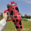 Novo Copo de Carro de 40 oz com Alça, Copo Térmico com Canudo, Copo de Gelo para Manter Frio Montado no Carro, Série Vaca