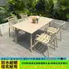 Conjunto de Mesa e Cadeiras para Uso Externo, Popular em Áreas Públicas, Adequado para Lojas de Chá de Leite, Cafeterias, Varandas de Lazer e Áreas de Reunião, com Mesas Redondas