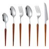 Set de cubiertos de acero inoxidable 304 con punta Cuchillo y tenedor para bistec portugueses Cuchara de postre Mango de madera maciza de palo de rosa japonés