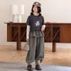 Conjunto Casual para Niñas Otoño 2026 Nuevo Estilo Coreano Top para Niñas Mayores, Pantalones Anchos de Primavera y Otoño para Niños con Solapa Trasera