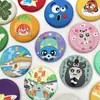 Emblemas bordados personalizados, broches de lata, etiquetas redondas tecidas, mercadorias com tema de estrelas e patches bordados personalizados