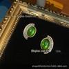 Brincos antigos ocidentais médios cobre incrustado com strass com vidro de face de ovo verde banhado a ouro vintage 18 anos